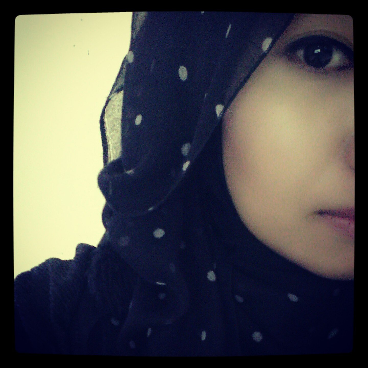 missrinosa's profile picture. Hampir kurus.