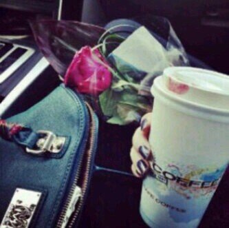 AHlaM_119911's profile picture. تابعوني ترآ جد مابتندمون ♡.