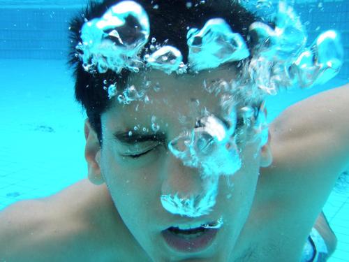 cubascarlos's profile picture. 🇵🇪 | Economista @UdelPacifico | MBA @MIT | 🎬🏀⛷⛰🎮