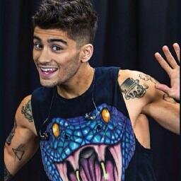 Oficjalny twitter One Direction Polish Directioner połączony ze stroną na facebooku