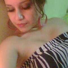 roxypajes's profile picture. 