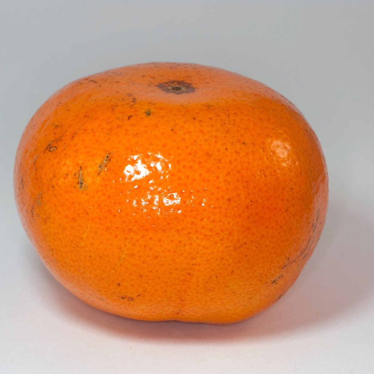 Hey. I just love flowers and hugs and WHAT THE FUCK YOU LOOKING AT MAN? YES IM A FUCKING TANGERINE AND WHAT?!