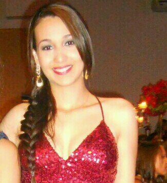 Geisa Oliveira 
http://t.co/l66fbAq2