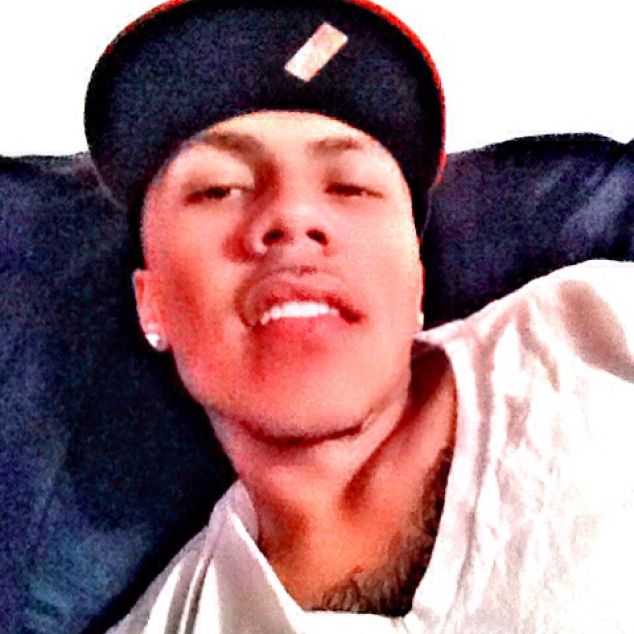 i jus be coolin it•••i take flights daily•••MonStaGaNGorDiE™....Everybody loves Chris...