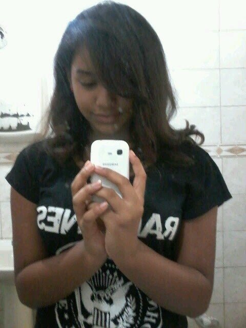 Jade,13 anos. Directioner,Tributo,Vampire Maniac e Motavator (Fã de Bethany Mota)