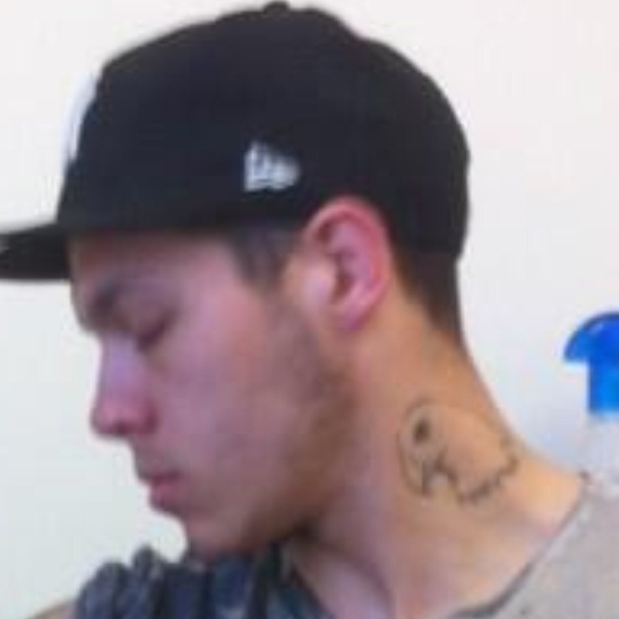 ScullyPidge's profile picture. A body-less pidgeon stuck to a black mans neck. I just want to fly