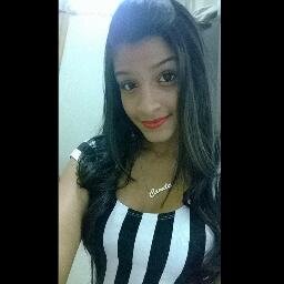 A luz que me guia é mais forte que o mal olhado que me cerca.