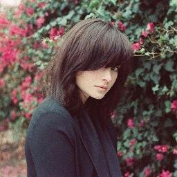 16/Estudiante/Huérfana/reservada/Drugs/Free Rol