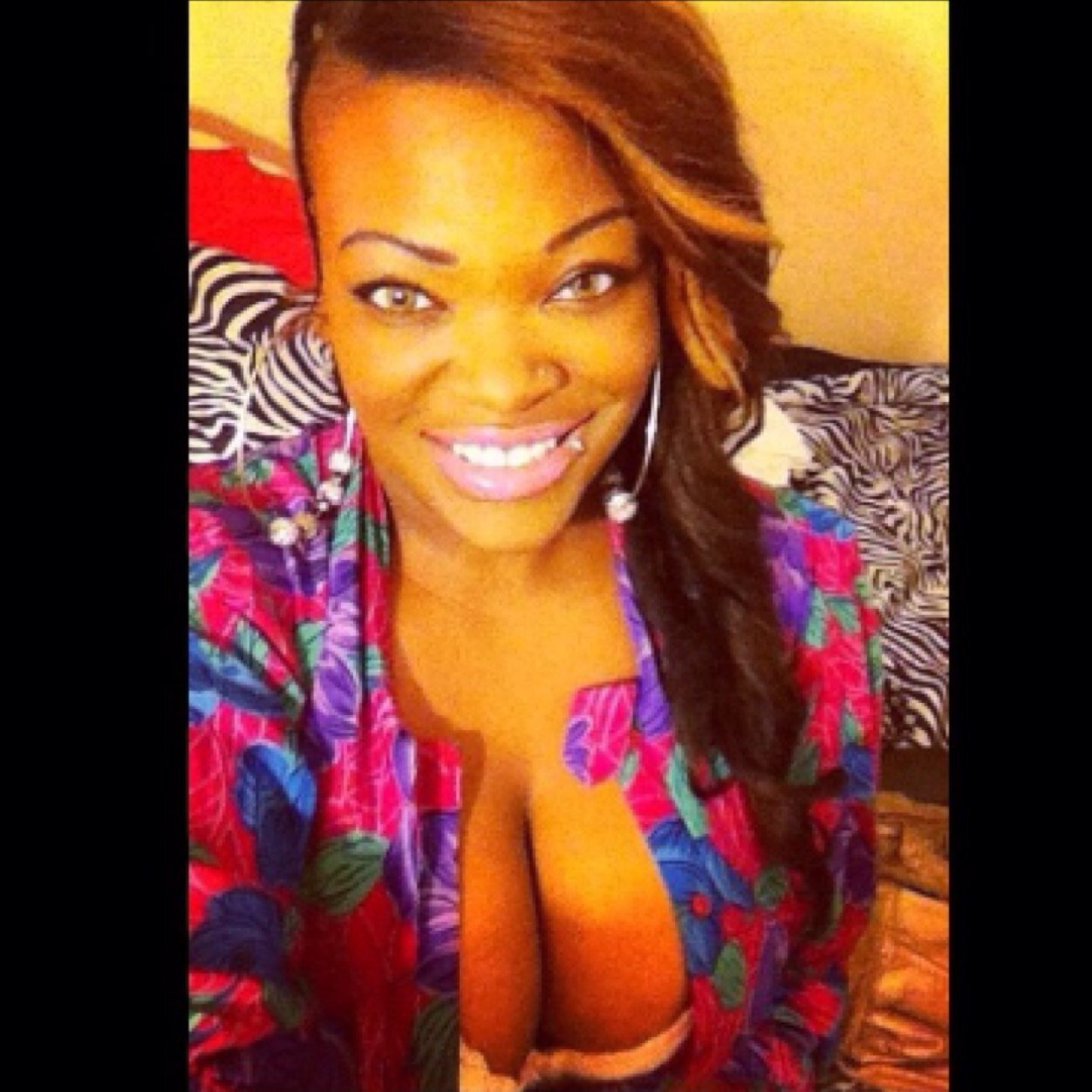 Im a character A little weird but cute #FASHIONHEAD#CONFIDENT Instagram : KaronaSoYummy #VixenGang