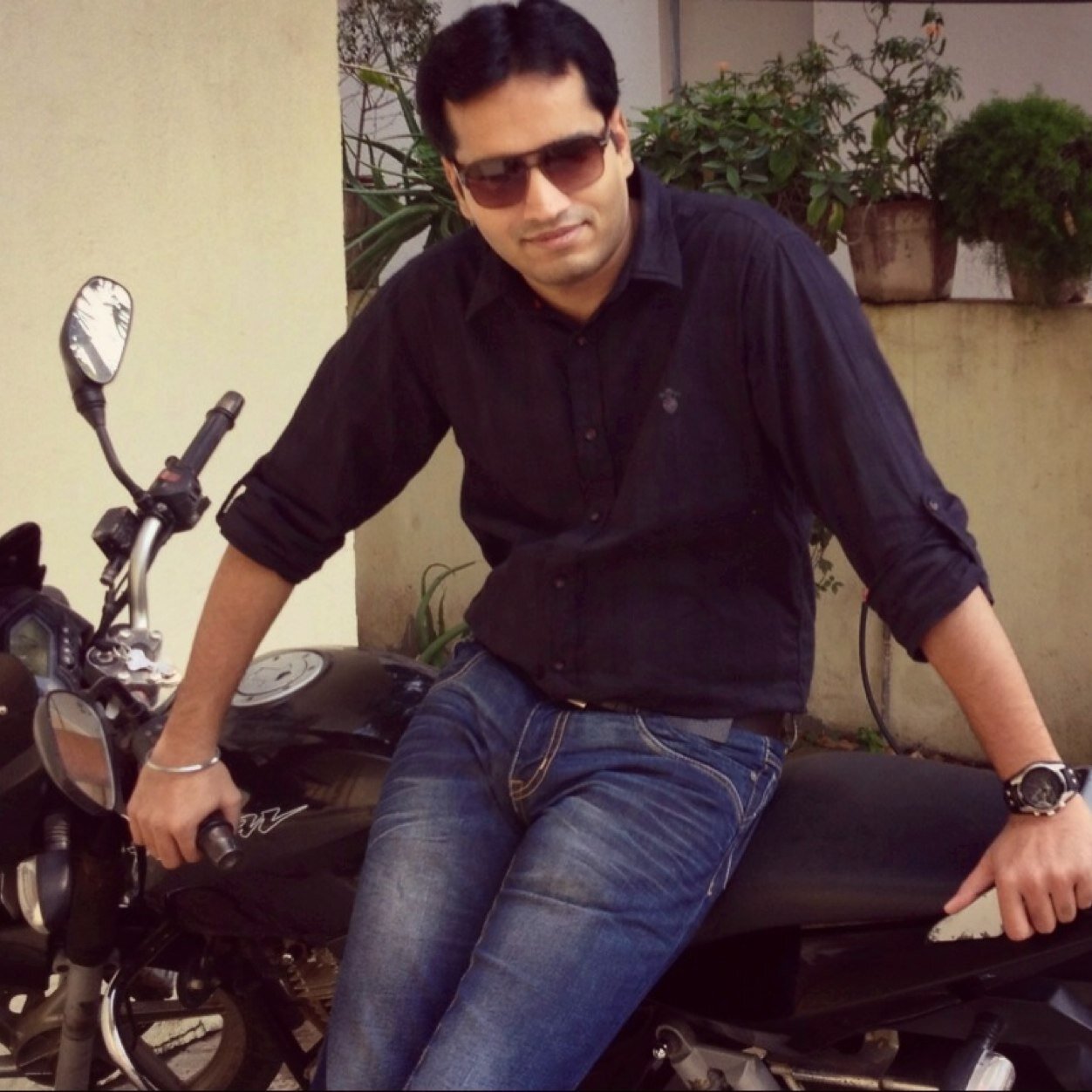 Amitanchalrock's profile picture. 