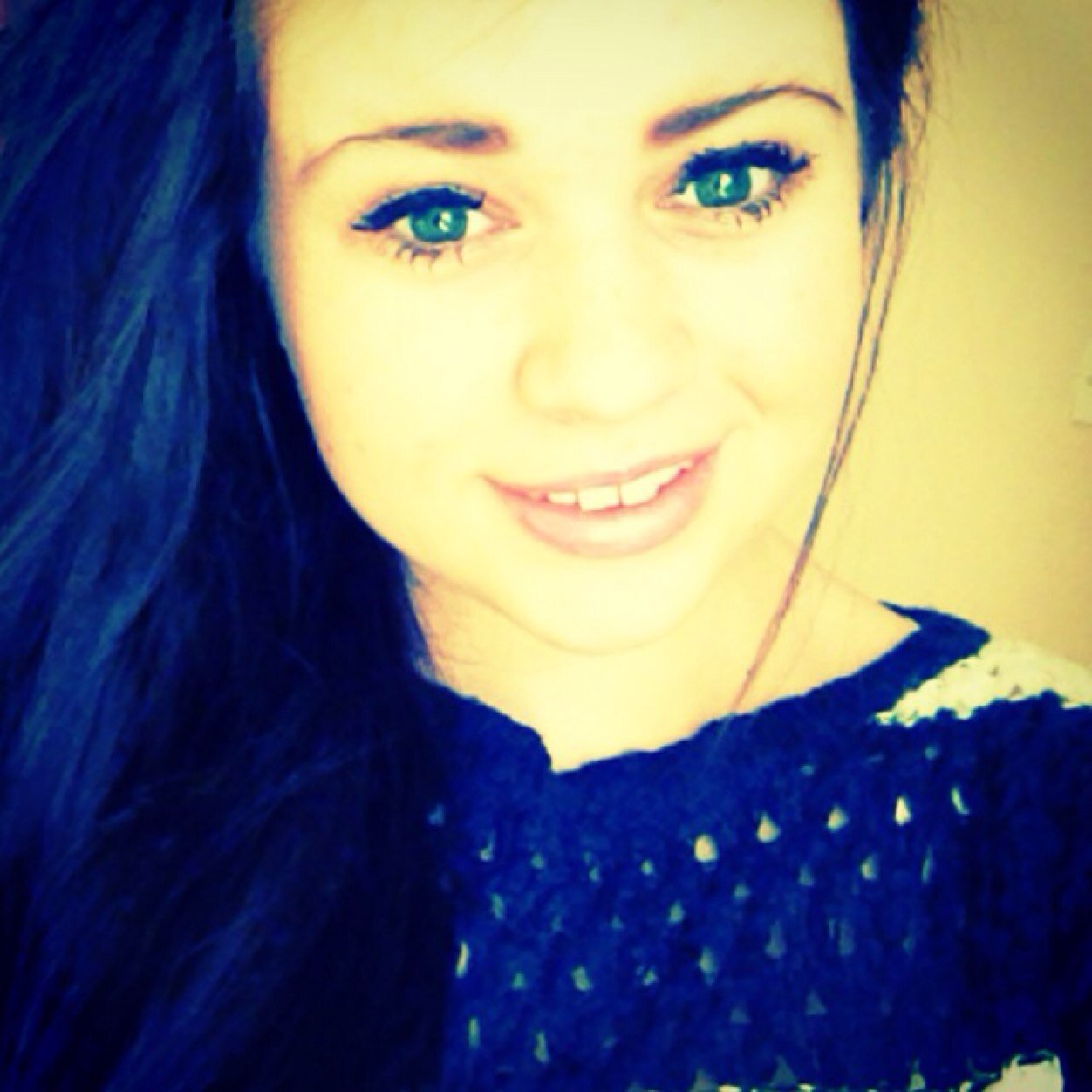 follow and I will follow back snapchat- rose-buddy kik- rosieB14 add me on bbm 7c5cc1ec
