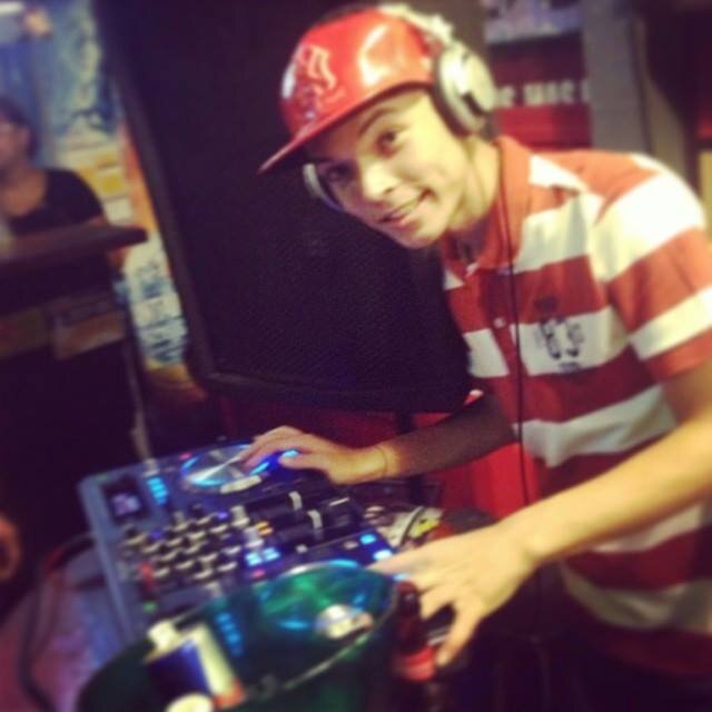 DJ MARLON DA BAIXADA 
CONTRATE : 021 9 83402975