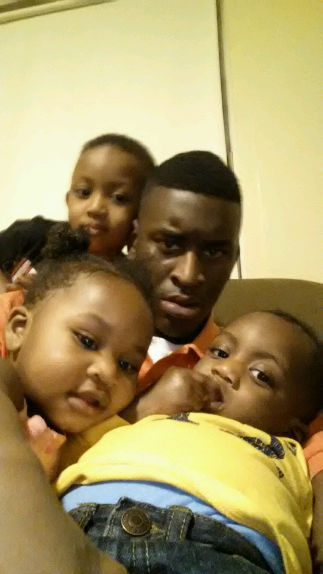 DontaviousHendr's profile picture. 