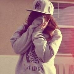 MirellaLoVeDenc's profile picture. 