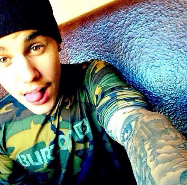 Justin bieber is my idol and I love him no matter what #justin bieber♥♥♥'xo