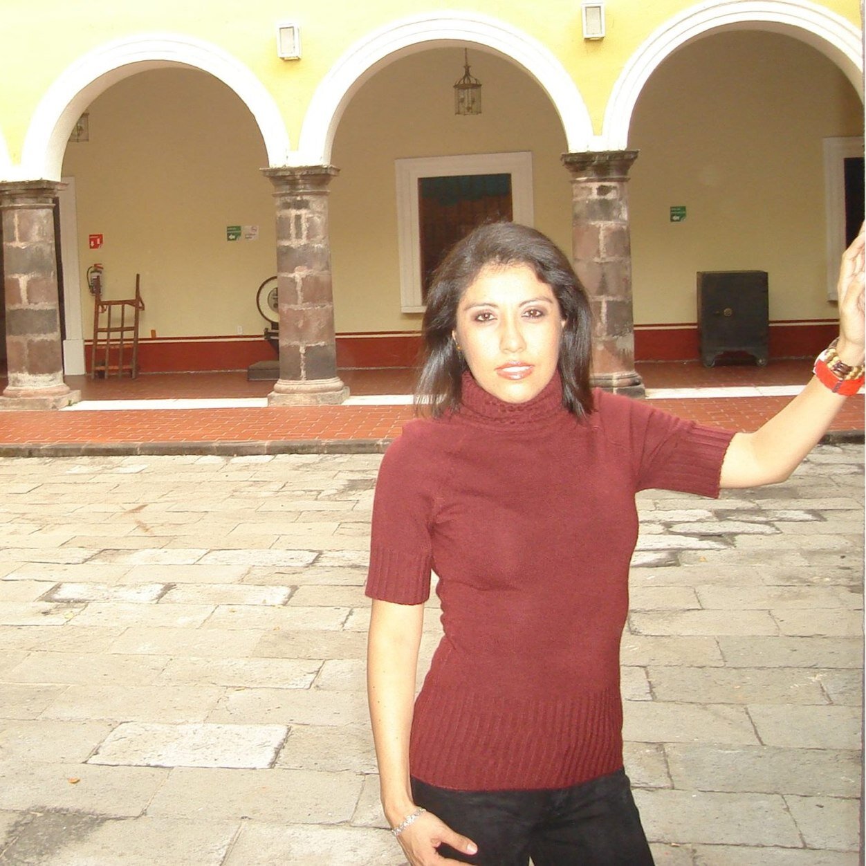 Interesada en las personas, los contenidos y los mecanismos para su desarrollo. Trabajo en el Museo ... ^.^ *!!