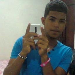 Bipolar (:( \(*O*)/ Crazy.....Con Personalidad Propia :P
Fuera De La Monotonia ♥