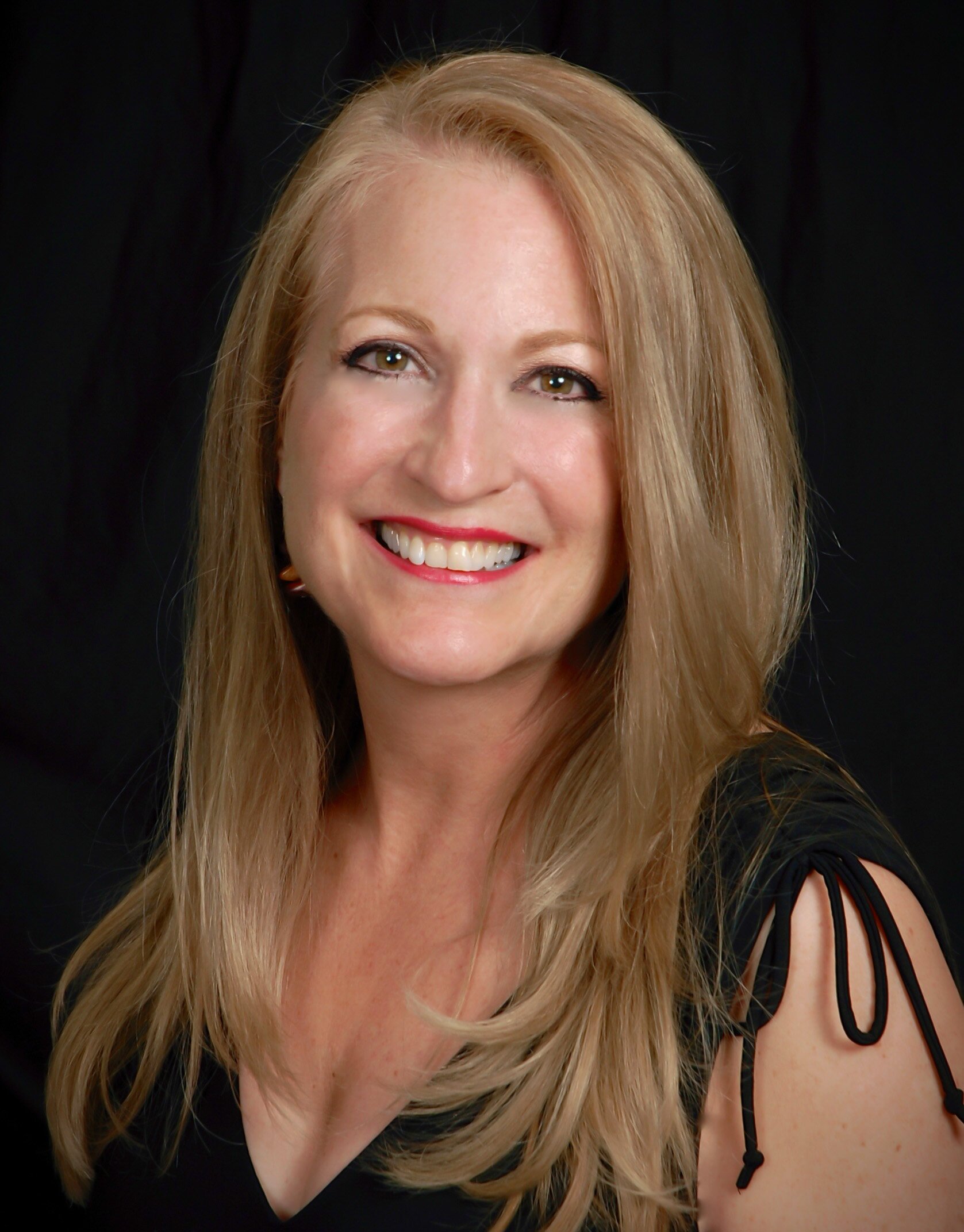 NicolePGentry's profile picture. With a lifelong career in the arts, Nicole brings a fresh, unique perspective to realty, at EXIT Realty Paramount, in Traverse City, Michigan.