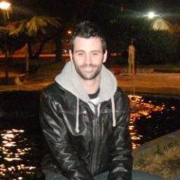 Roberto_8S8_'s profile picture. 