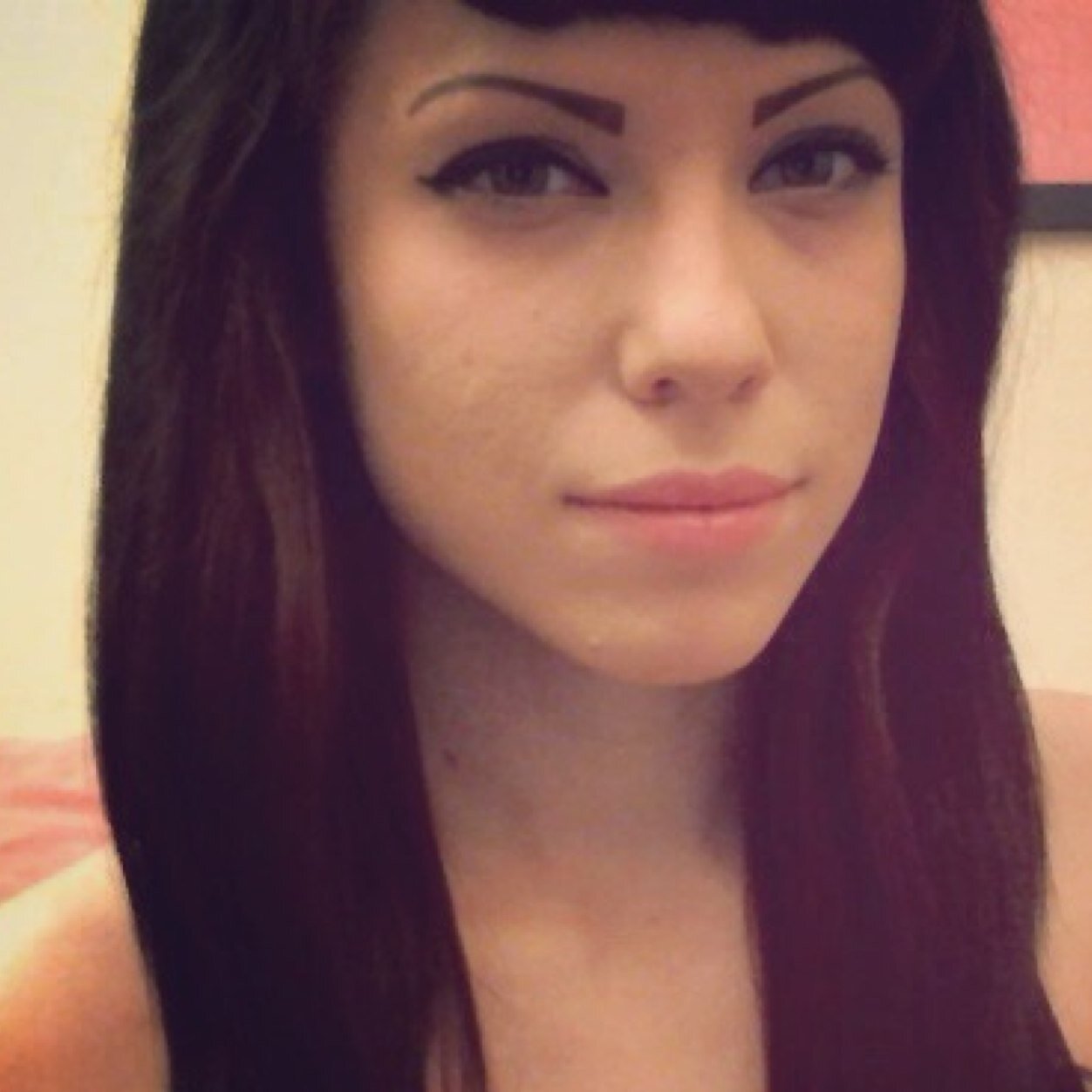 24. Die hard AFI Fan/DF. Horror movie lover. Free spirited :)
