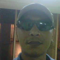 saya hanya lelaki miskin dan tidak punya apa-apa. yang ada hanya setia dan jujur