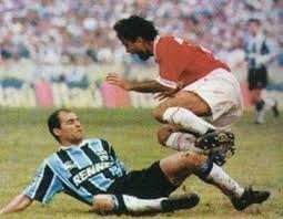 Adoro futebol e música