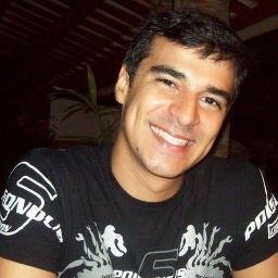 Alagoano, Anadiense,  Casado, Estudante de Direito, pai, perfeccionista, exigente, VASCAÍNOOOOO...