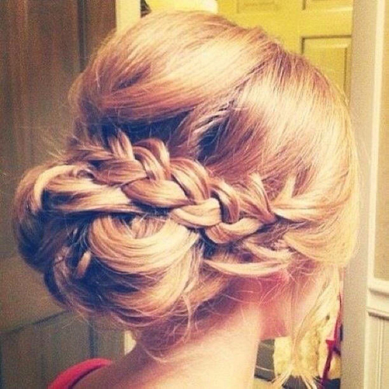 Come see @Ktshawtyy at Creative Hair & Wigs! Home to Schwarzkopf Professional #OSIS Located at 1102 Suite A Shelton Beach Rd.
