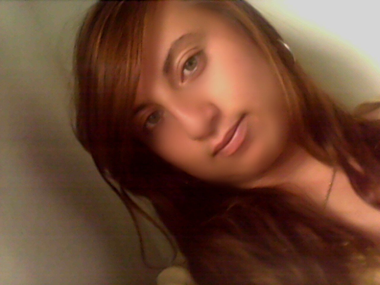 Soy una nena muy extrovertida recochera sincera siempre soy responsable cariñosa y cuando me propongo algo hago todo lo posible por cumplirlo....