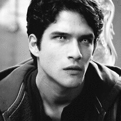 TrueAlphaScott1's profile picture. True Alpha/Forever in love with the most beautiful girl ever @WickedArcher/Taken/Detailed/18+/Straight/Scallison/Scira/RP/TW/