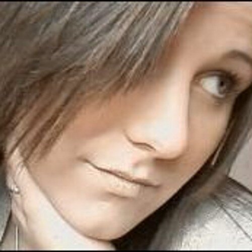 rhihoward1990's profile picture. 