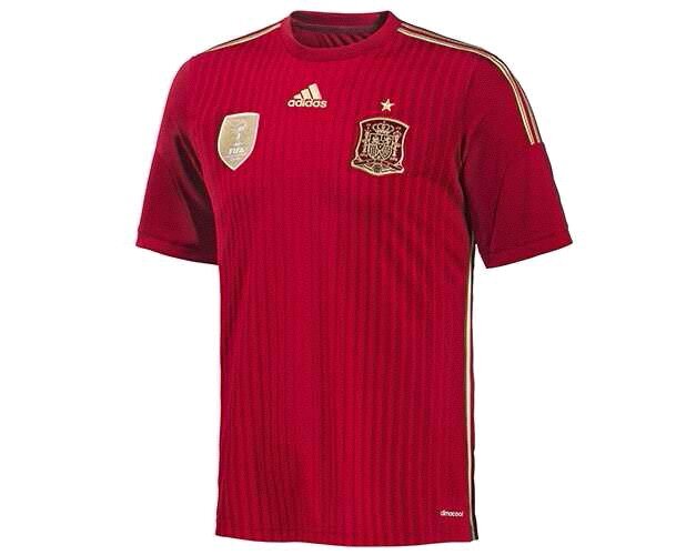 vendemos artículos deportivos de la mejor calidad a el menor precio. Pedidos por MD. Puedes personalizar las camisetas a tu gusto .