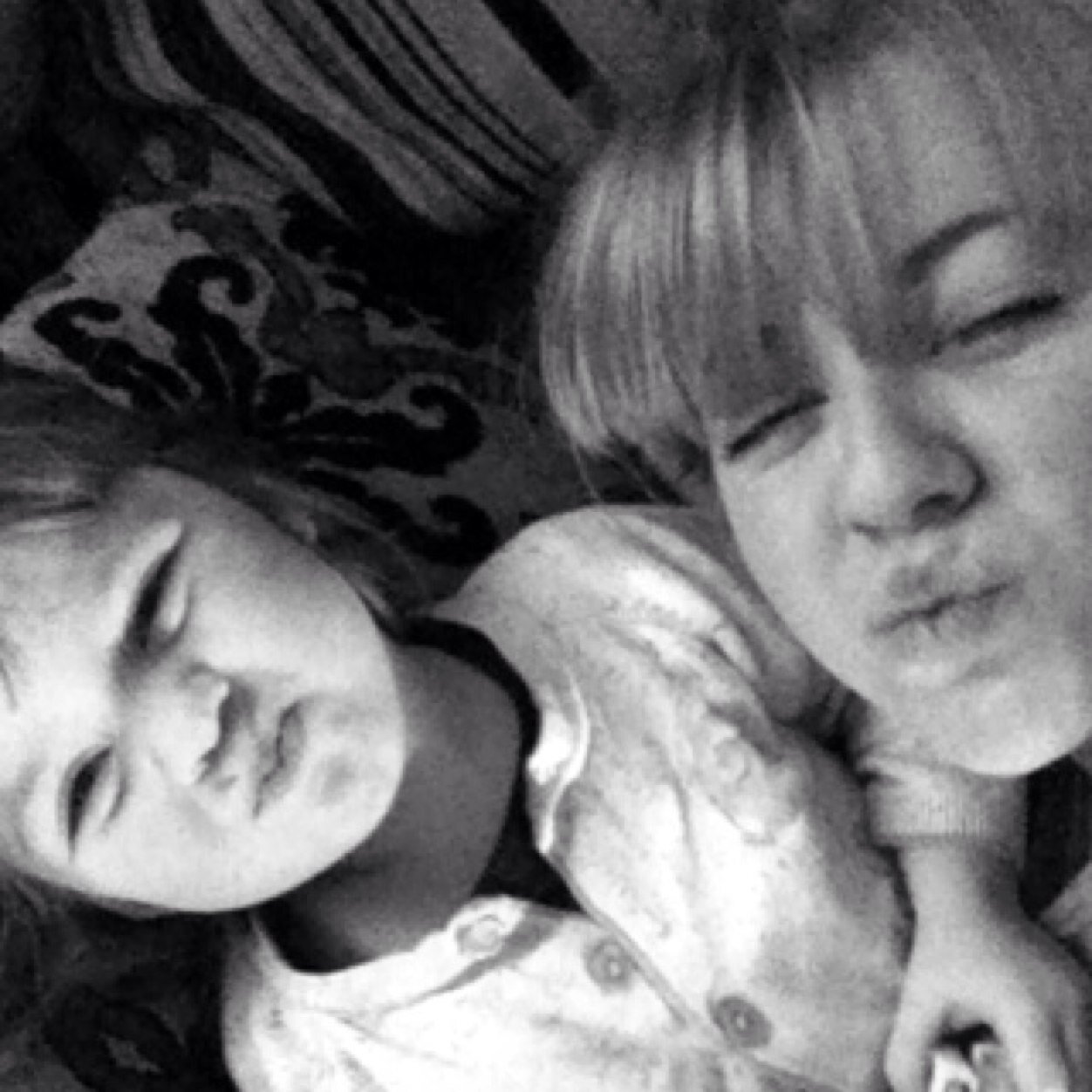 Add me on snap chat georgeerose 
Love eleanor and morgan