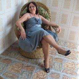 Amo a vida , porque Deus só me oferece coisas boas .