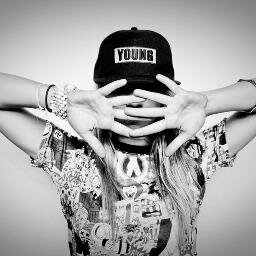 YTID CLOTHING COMPANY Established '12