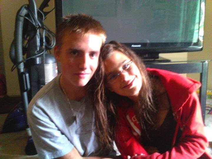 my name is chris I love hanging with my girlfriend and my best friend alex
