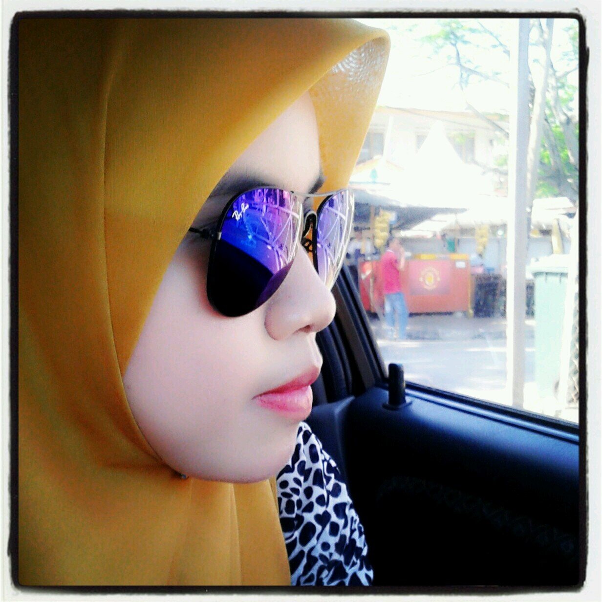 Ingin Disayangi,DiLindungi n DiHargai.. Sentiasa menyayangi mereka y ada disisiku.. #Haty Bukan Untuk DiSakiti#