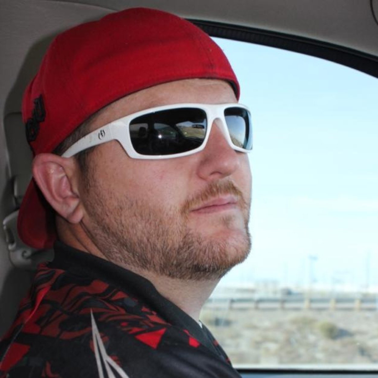 CTO/Web developer and happily married father of four. I love to ride my motorcycle, hike, camp, football, soccer,etc....