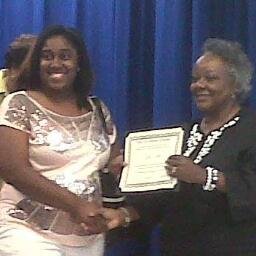 UrbanExtLady's profile picture. 