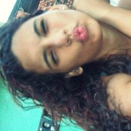 scarlett_thomps's profile picture. 