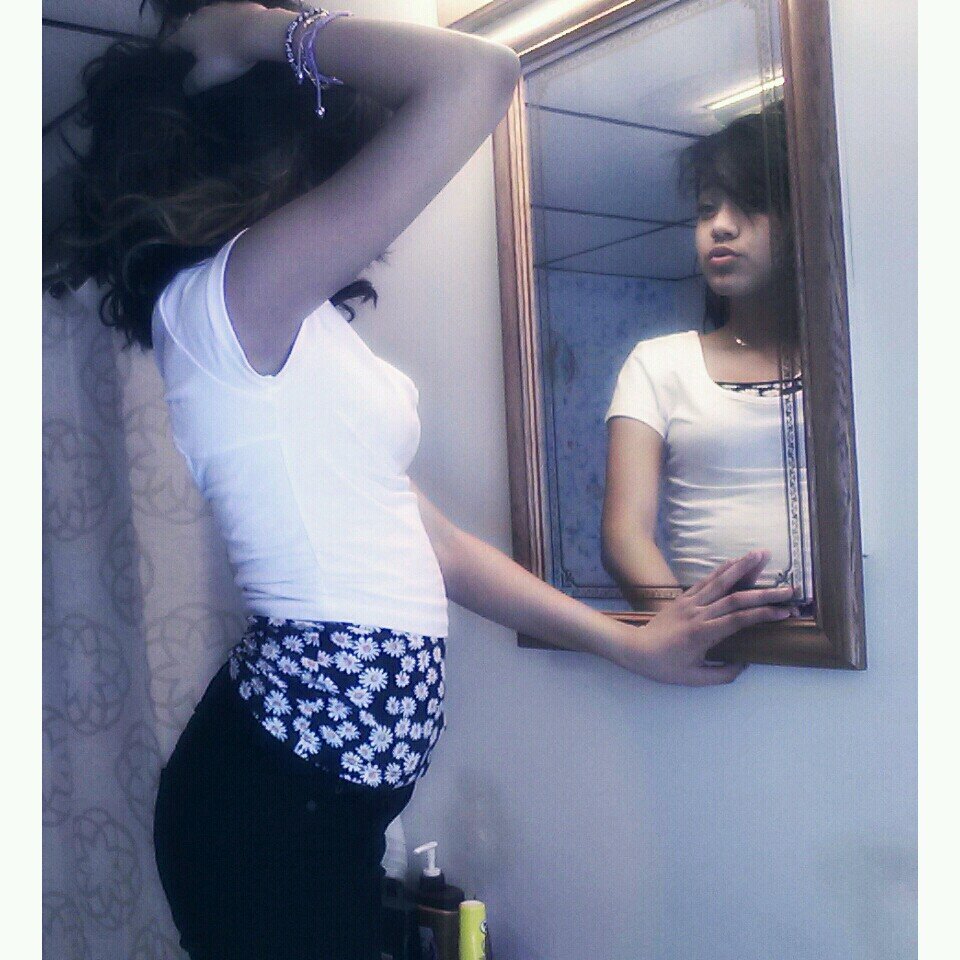 Awdreey_'s profile picture. #Unicorns Are Real Bishh ♥ #TumblerMateirial #Honduriann #Starbucks #Arnold♥