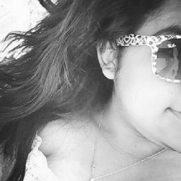 • ❤Inglés.  •Me encanta viajar ✈ •iPhone.   ❤ Inhalando presente, exhalando pasado. ❤ •Tim Bergling❤ • Instagram: Fernanda_os99