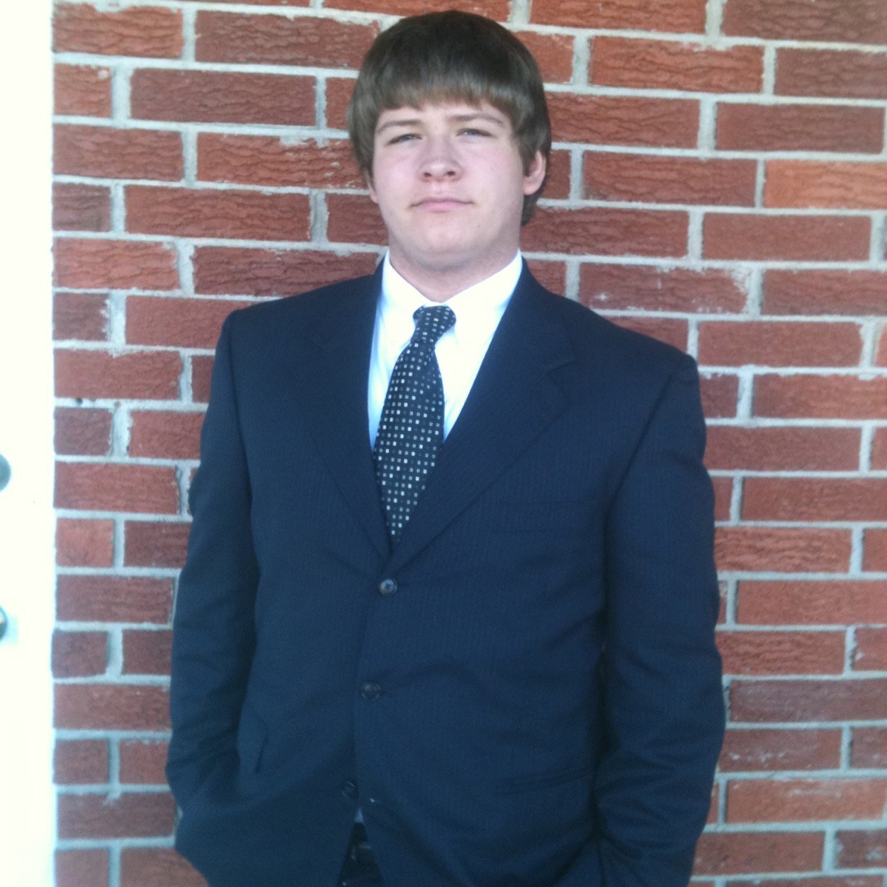Im Hunter!
I love to read listen to music!
