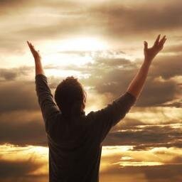 Jovens que tem o chamado, jovens loucos por Jesus.