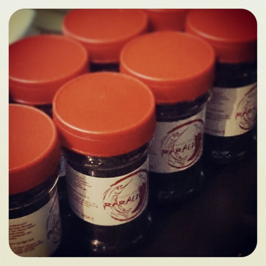 roa_raraulit's profile picture. This the Real Sambal Roa | 100% made from ikan roa | No MSG No Pengawet | HAPPY SPICY ..

SMS : 0896 9113 2351 | ig : @roa_raraulit