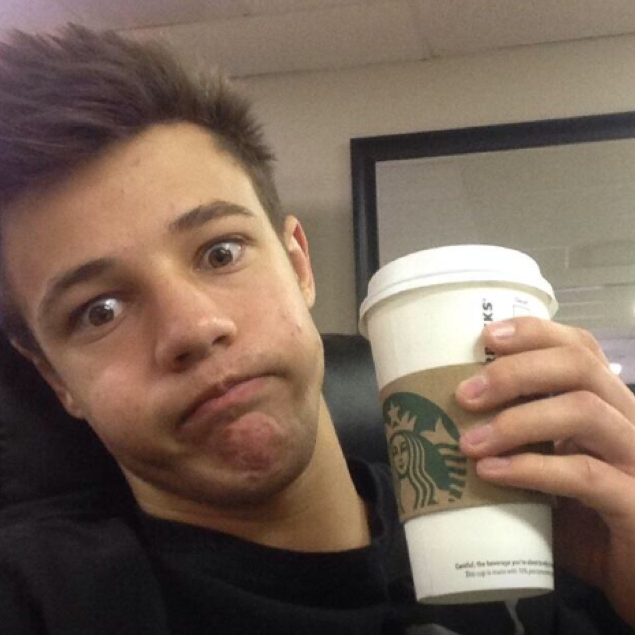 itsdevonsawyer's profile picture. Soon to be famous actress from New Zealand... Better follow now, I could bcome famous