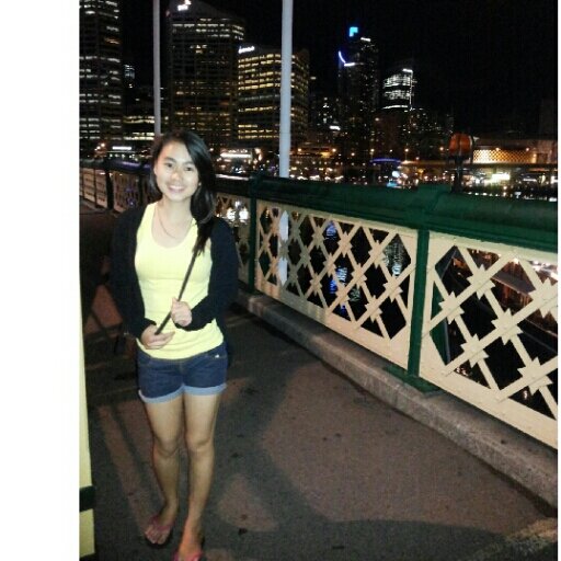 Jesus,momdad♥!! ig:@lauraajenifer