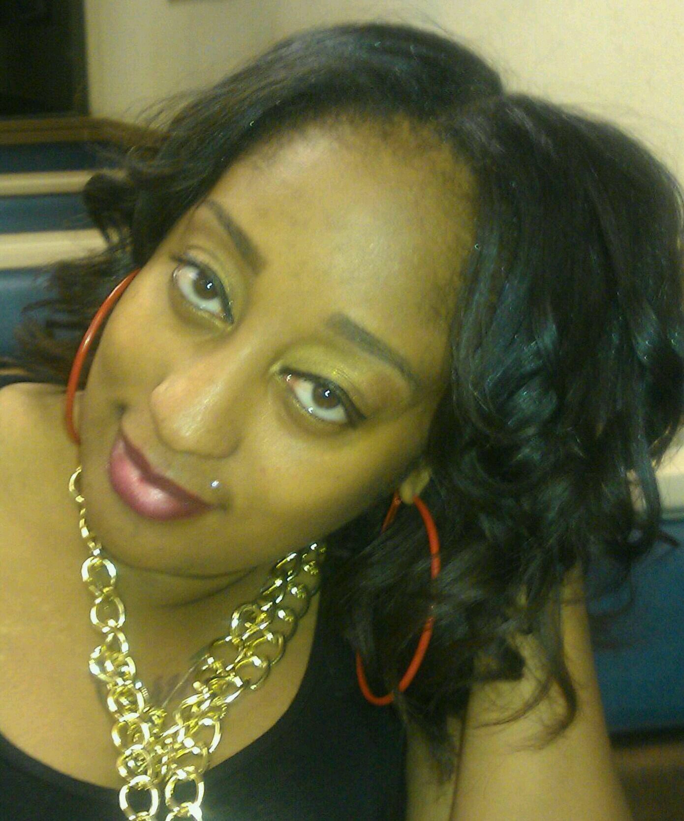 sexilexi74's profile picture. on this path of destruction I'm sure I can fix sumn