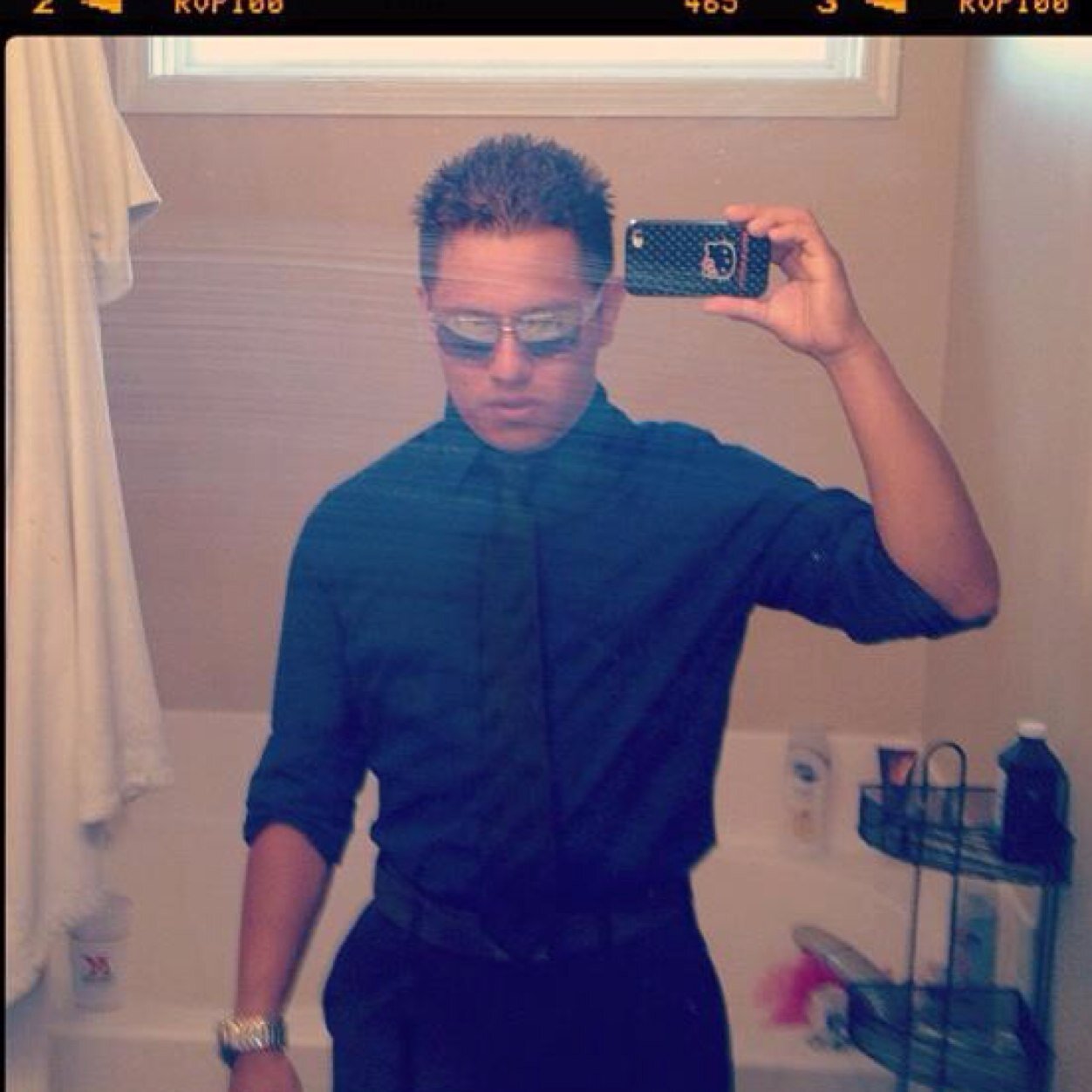 Sup fools! da name is Gustavo. The only thing im Shy when aquainted, hyper, social, outgoing when comfortable.so holla at ur homie =]
