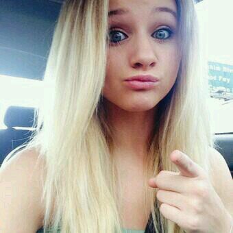 hey i am mollee gray i play giggles in teen beach movie! #single#